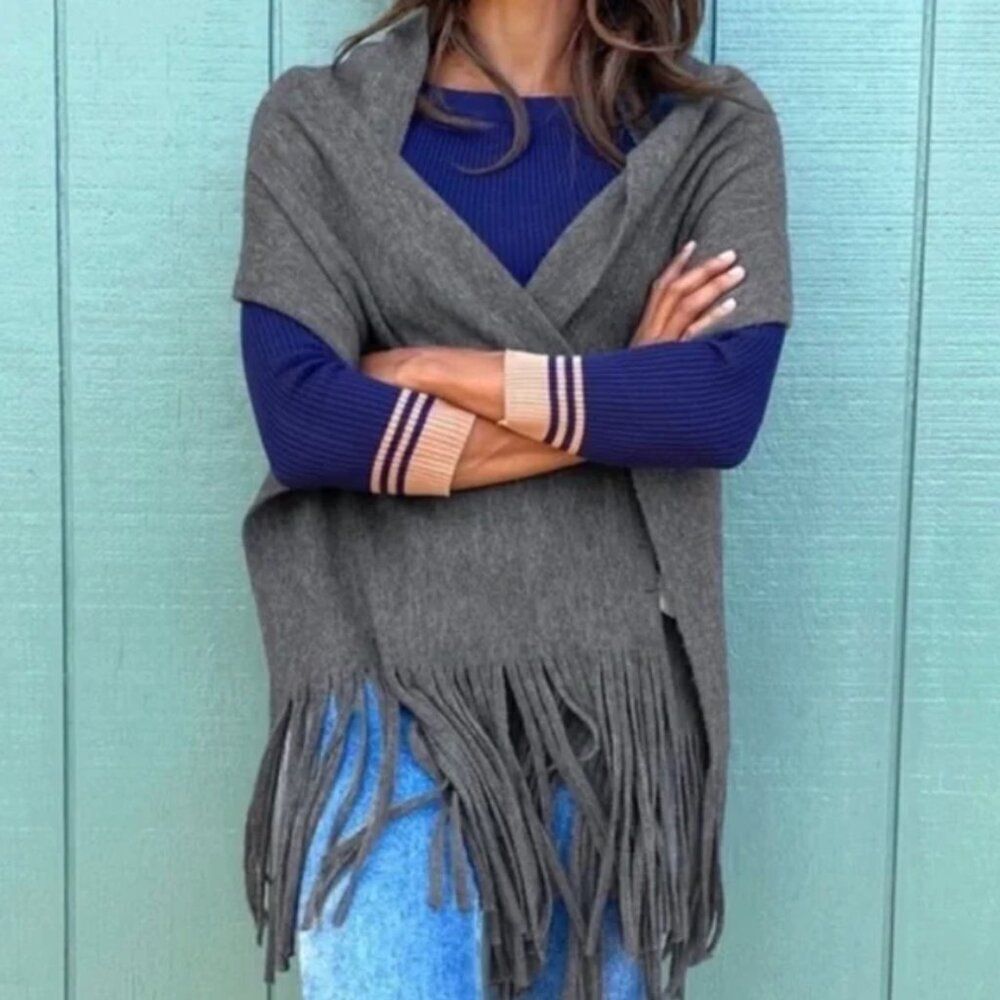 Lucky Brand Cozy Scarf Women's One Size Gray Classic Preppy Feminine Fringe NWT